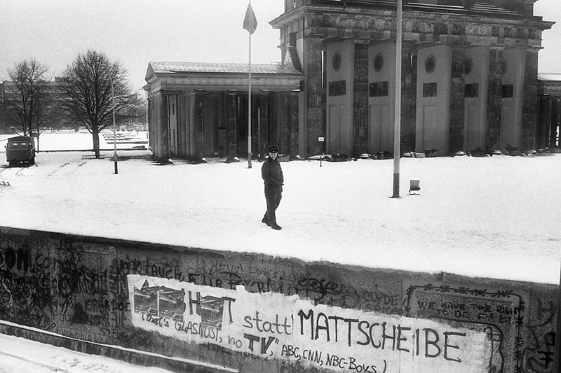 The Fall of the Berlin Wall : 1989  : Personal Photo Projects :  Richard Moore Photography : Photographer : 